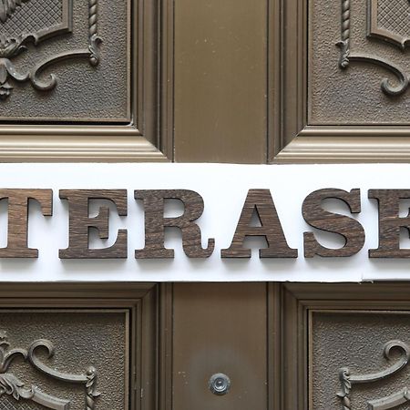 Апартаменты Ｔｅｒａｓｅ Ｈｏｕｓｅ Осака Экстерьер фото